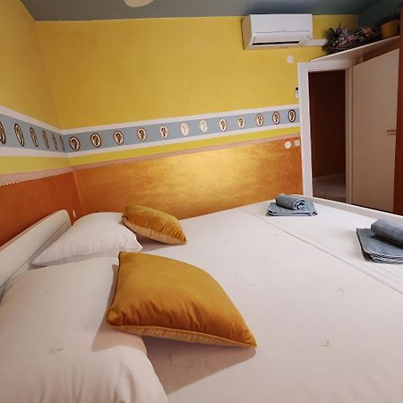 Pia Apartment Dugi Rat Extérieur photo