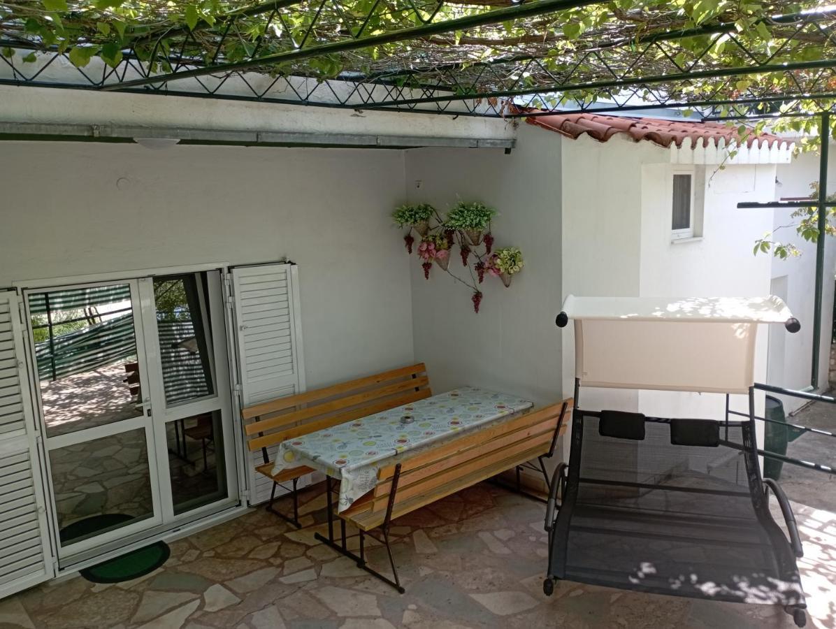 Pia Apartment Dugi Rat Extérieur photo