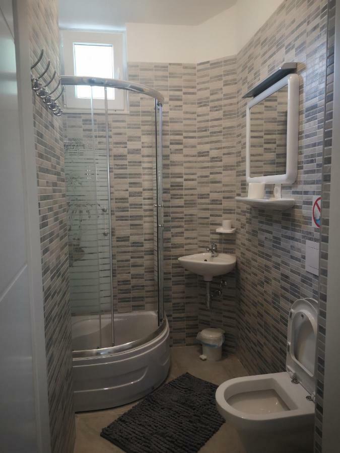 Pia Apartment Dugi Rat Extérieur photo
